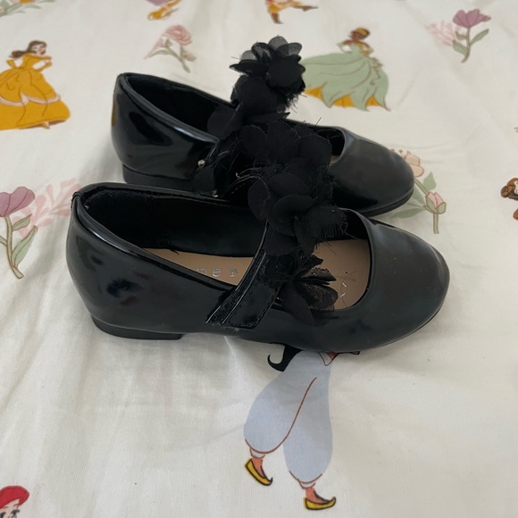 Copper Key Black Dress Shoes with Floral Accent